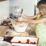 روش پخت کیک در منزل با تنورگازی